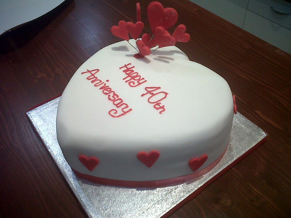 anniversary cake benidorm